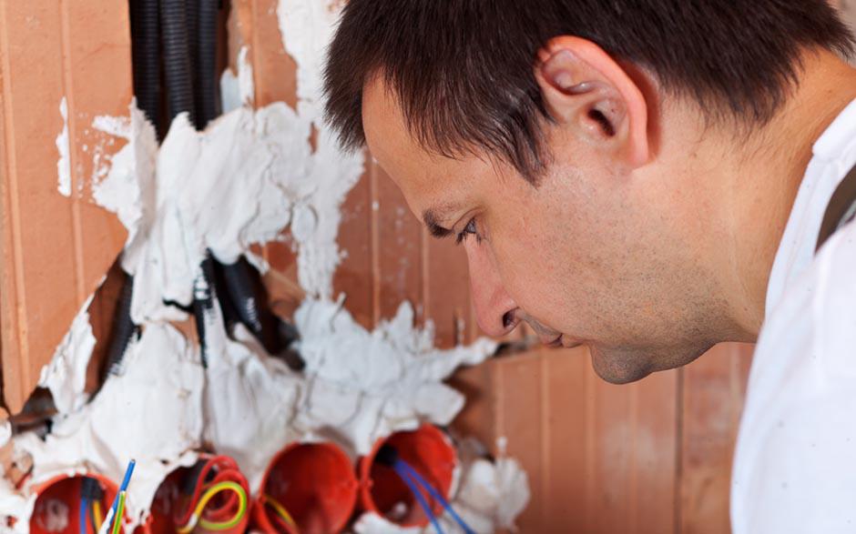 recherche électricien Bagnolet